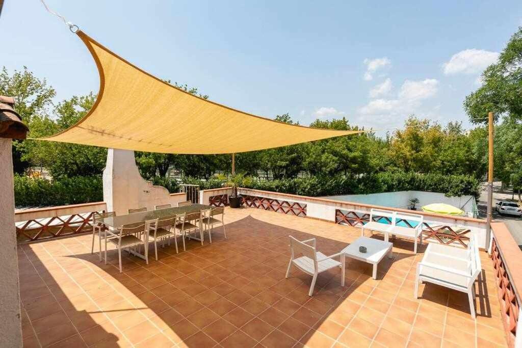 Newly Renovated Room W Pool & Bikeparking Girona Bagian luar foto