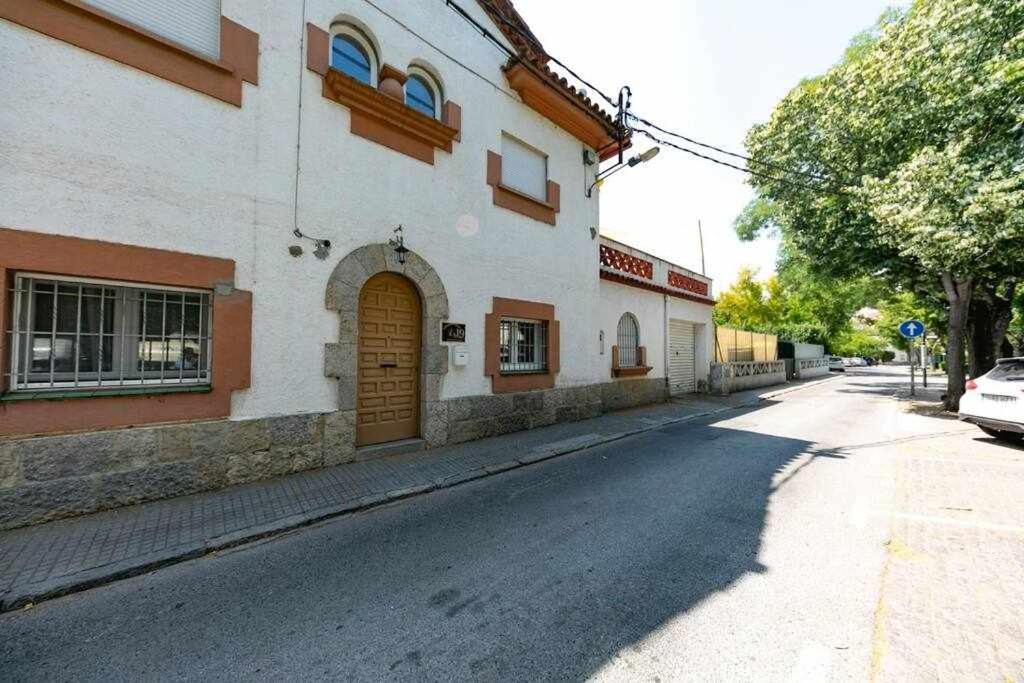 Newly Renovated Room W Pool & Bikeparking Girona Bagian luar foto