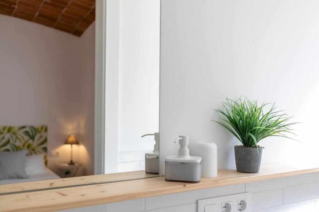 Newly Renovated Room W Pool & Bikeparking Girona Ruang foto